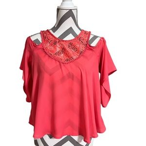 Decree Cold-Shoulder Blouse
